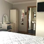 Bed and Breakfast Grove