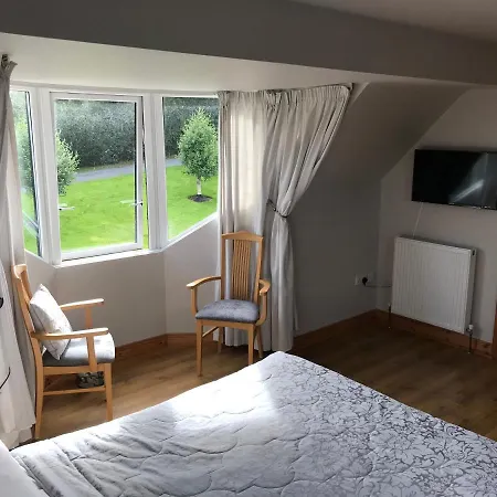 Grove موناغان