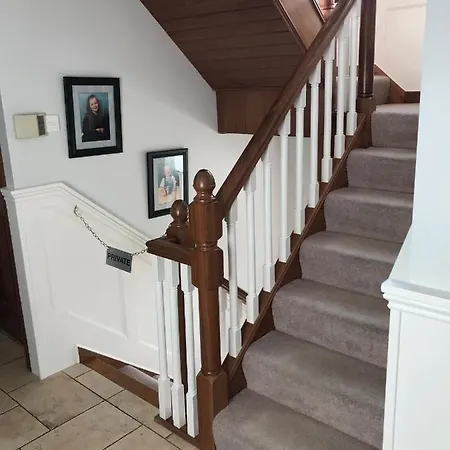 Grove فندق مبيت وإفطار