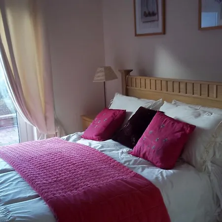 Grove Bed & Breakfast 3*