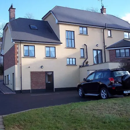 Grove 3* Monaghan