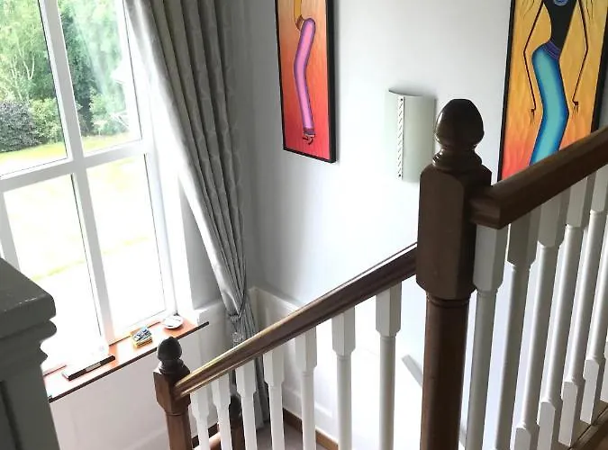 Grove Nocleg ze śniadaniem